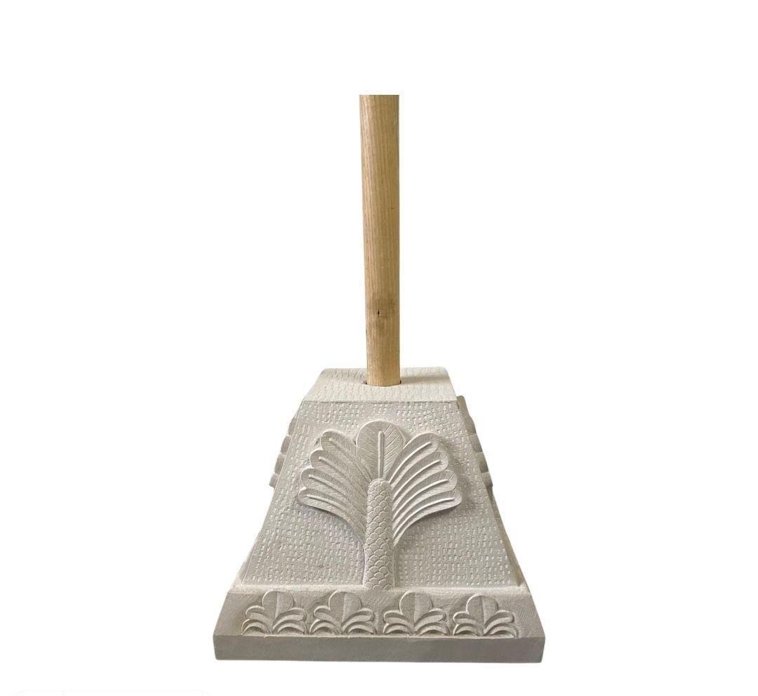 Parasol base, palm — carved in sandstone